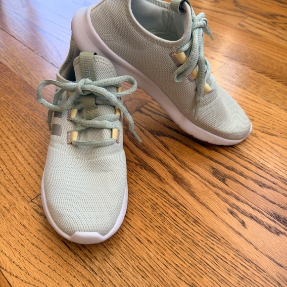 Adidas Cloudfoam tennis shoes 6.5 - Picture 6 of 11